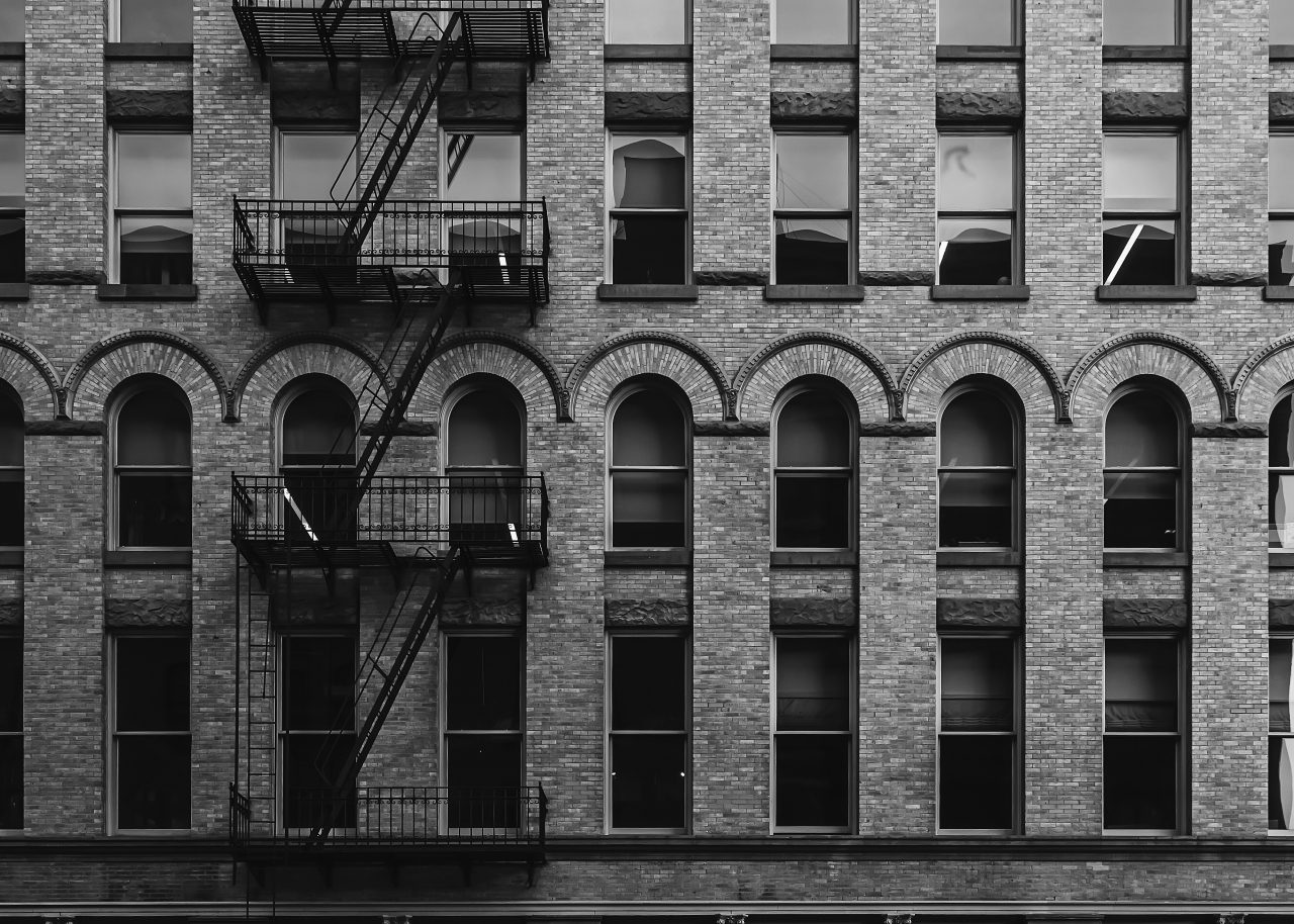 SoHo district apartment building , Manhattan , New York